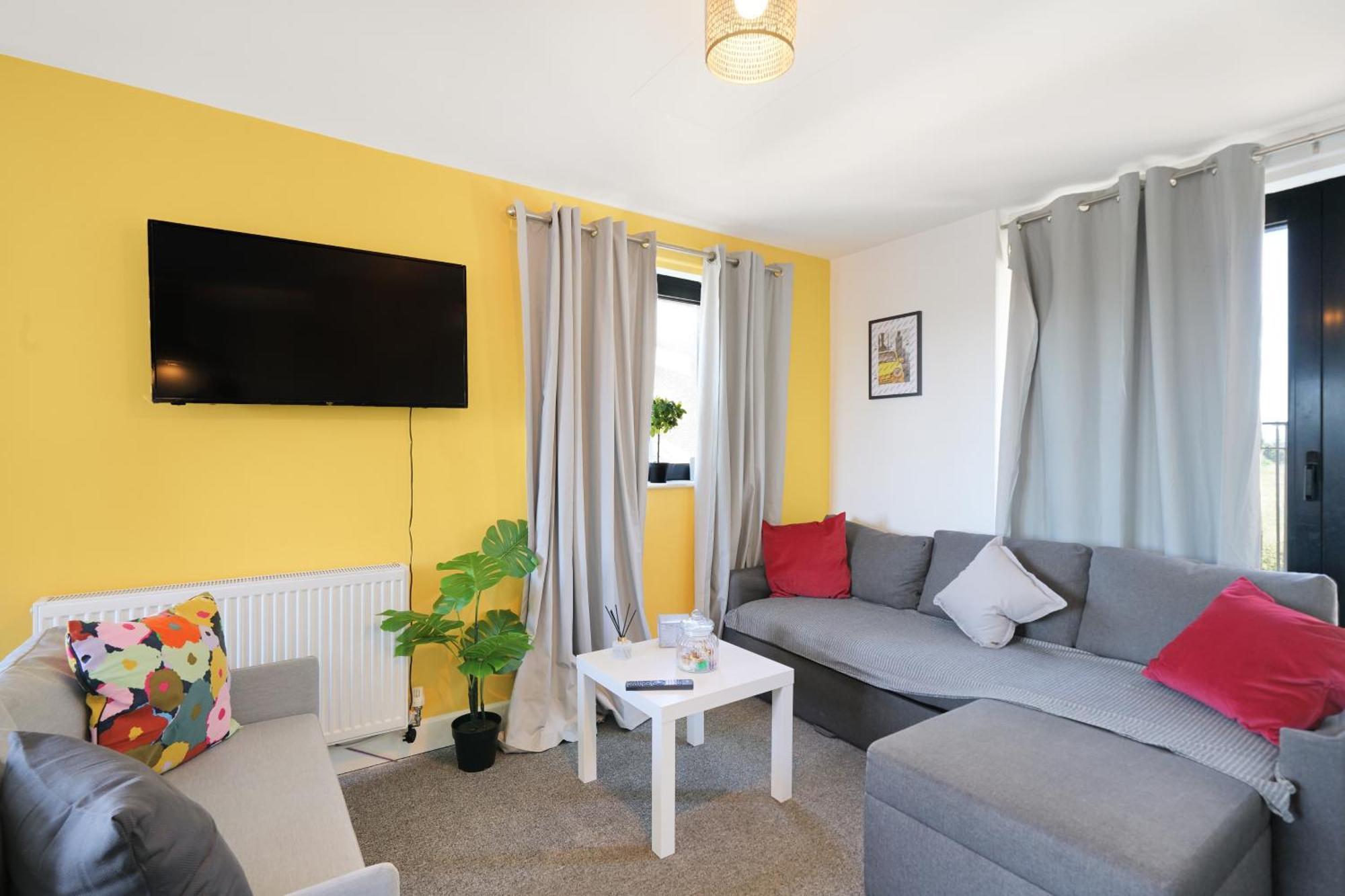 Affordable 1 & 2 Bed In Slough, Great Heathrow Location Colnbrook