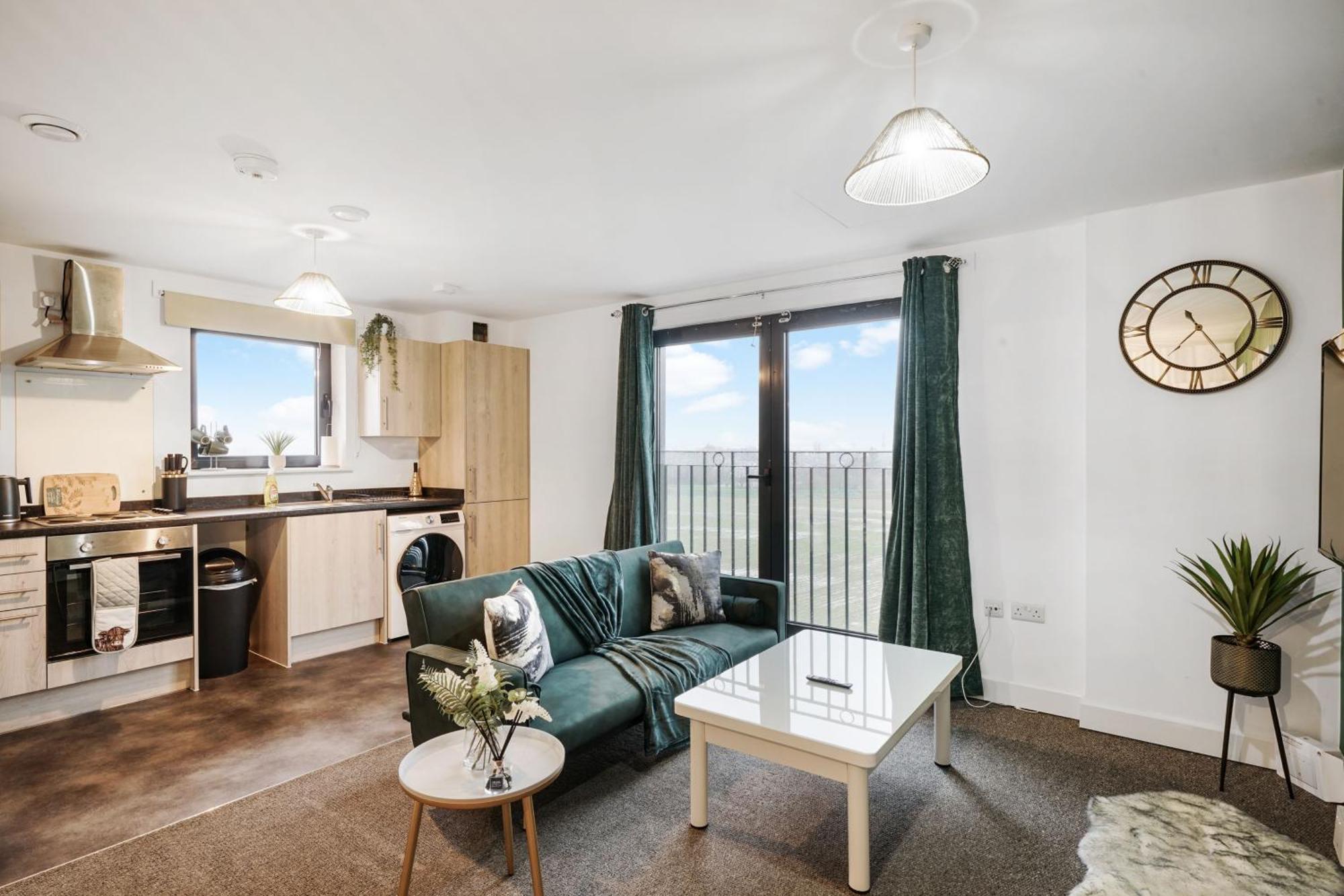 Apartment Affordable 1 & 2 Bed In Slough, Great Heathrow Location