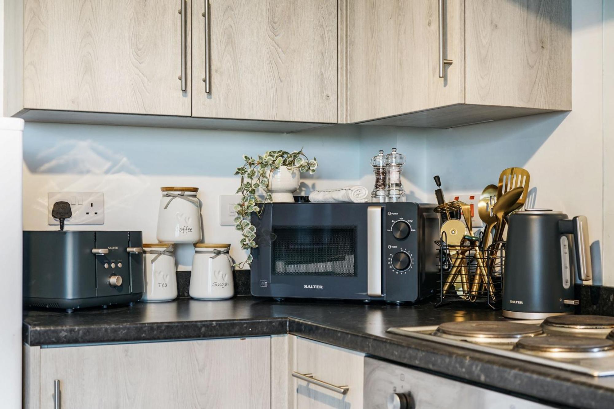 Affordable 1 & 2 Bed In Slough, Great Heathrow Location