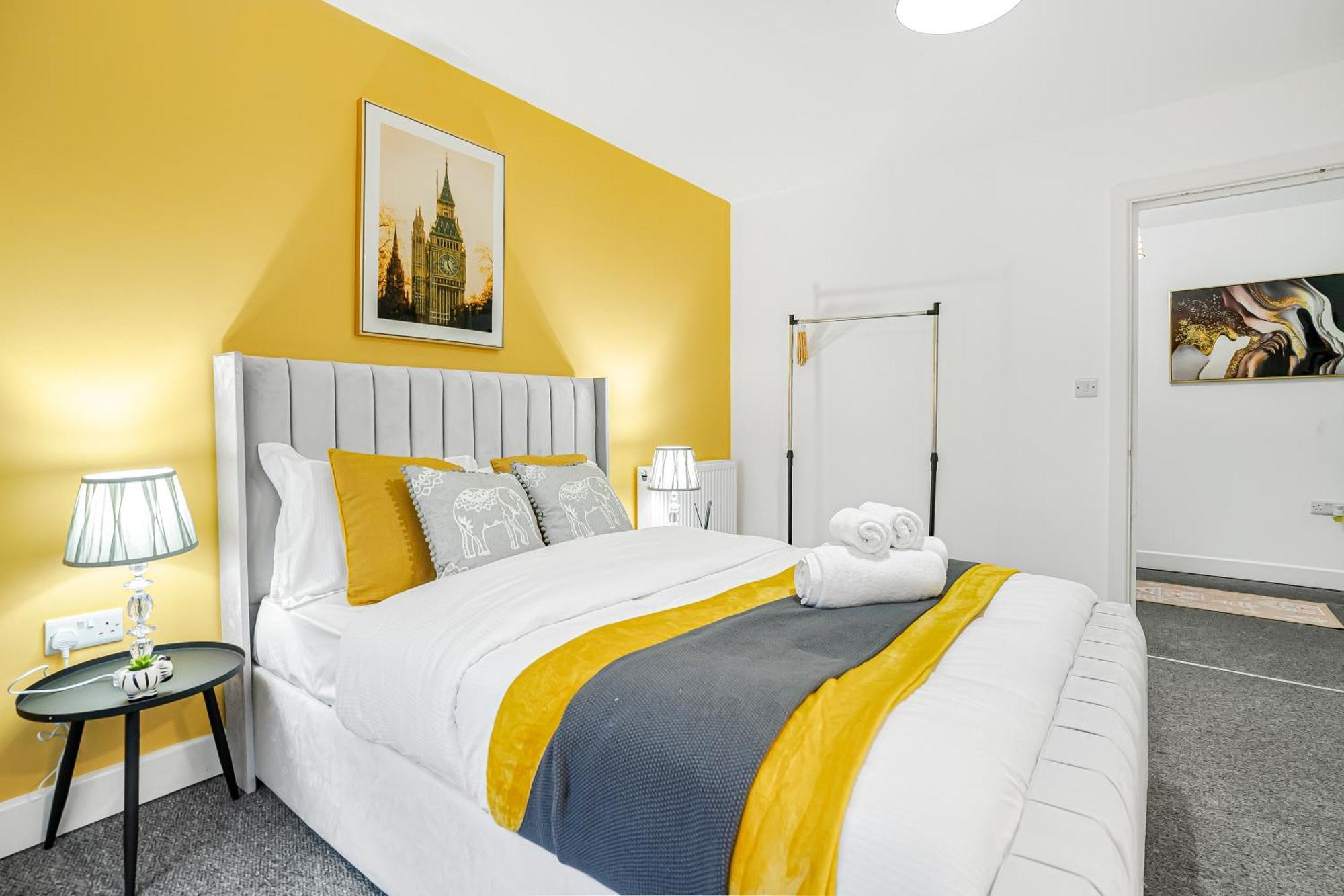 Apartment Affordable 1 & 2 Bed In Slough, Great Heathrow Location Colnbrook