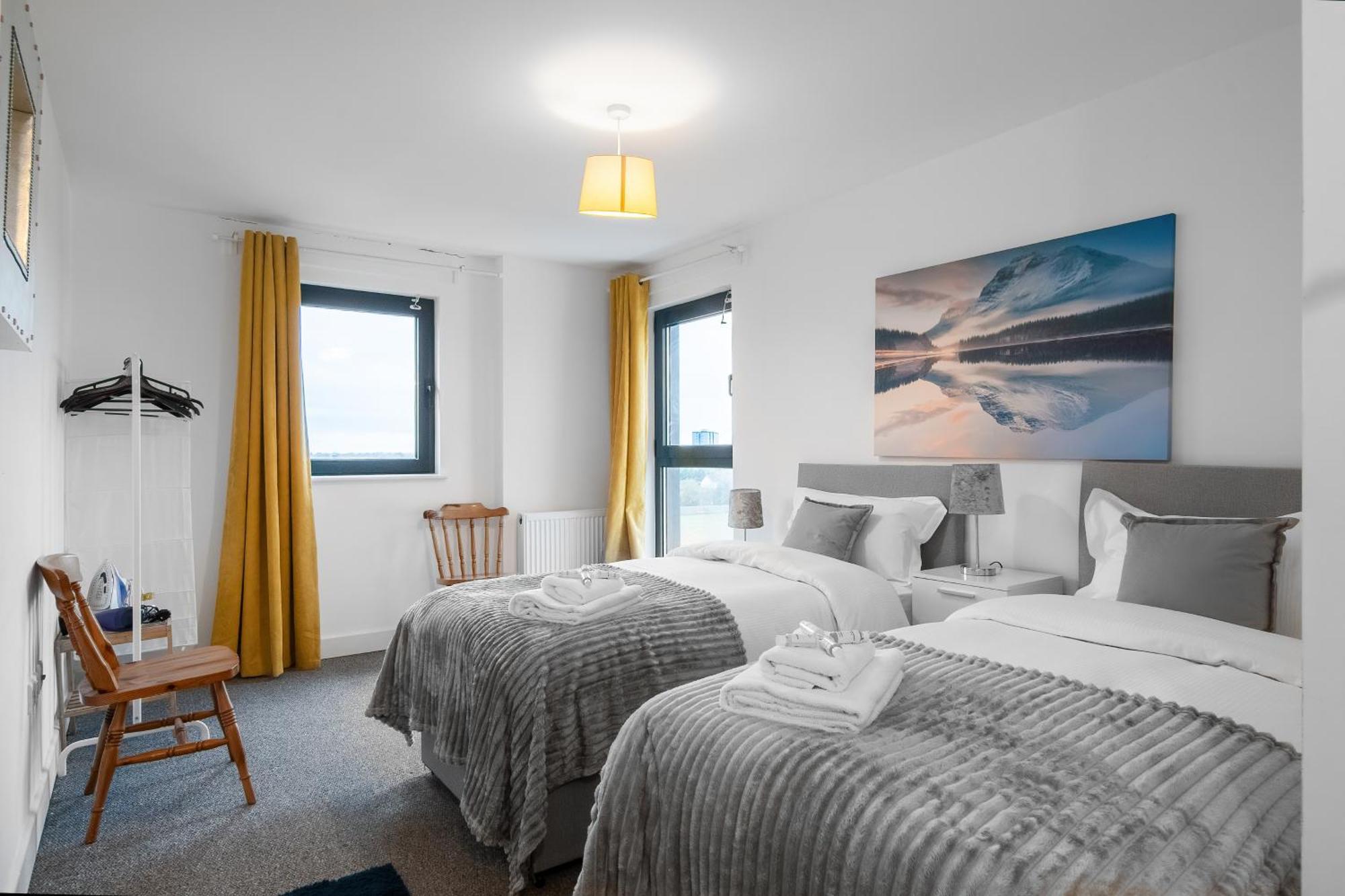Apartment Affordable 1 & 2 Bed In Slough, Great Heathrow Location Colnbrook