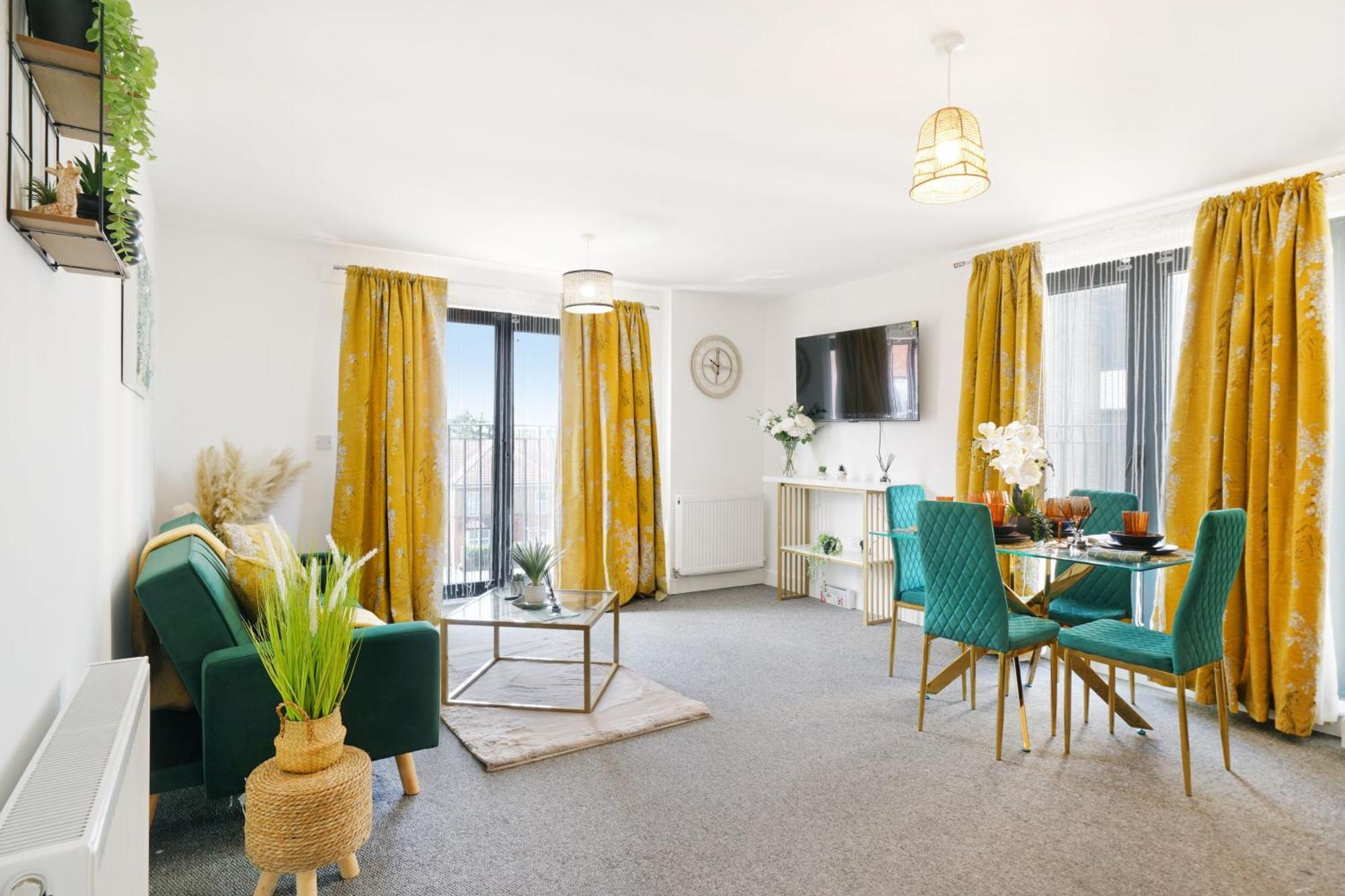 Affordable 1 & 2 Bed In Slough, Great Heathrow Location Colnbrook