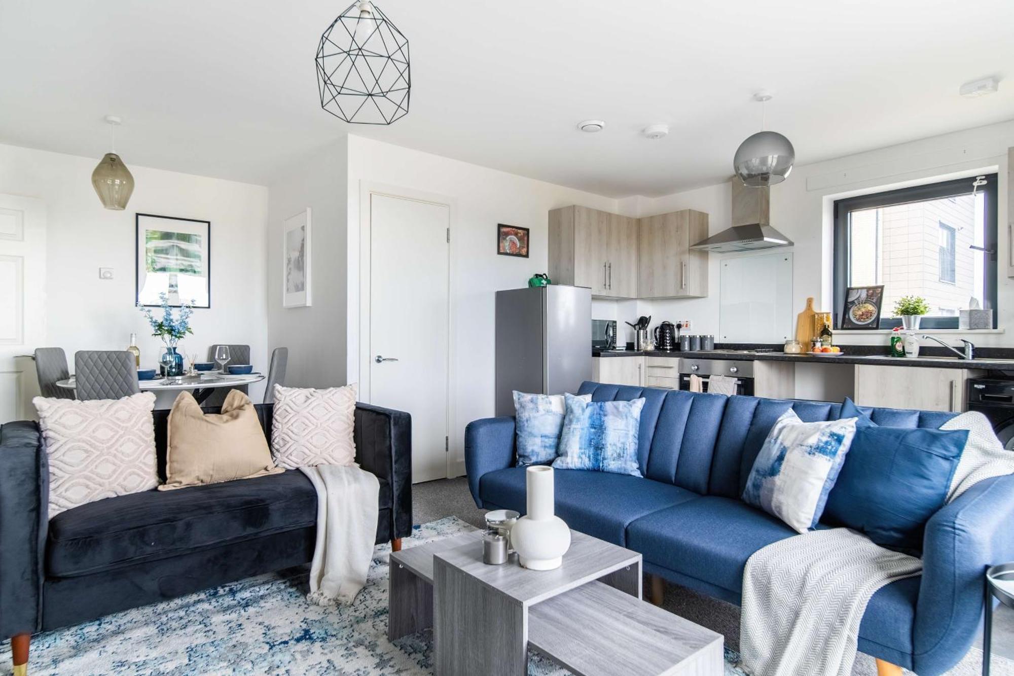 Affordable 1 & 2 Bed In Slough, Great Heathrow Location * Colnbrook