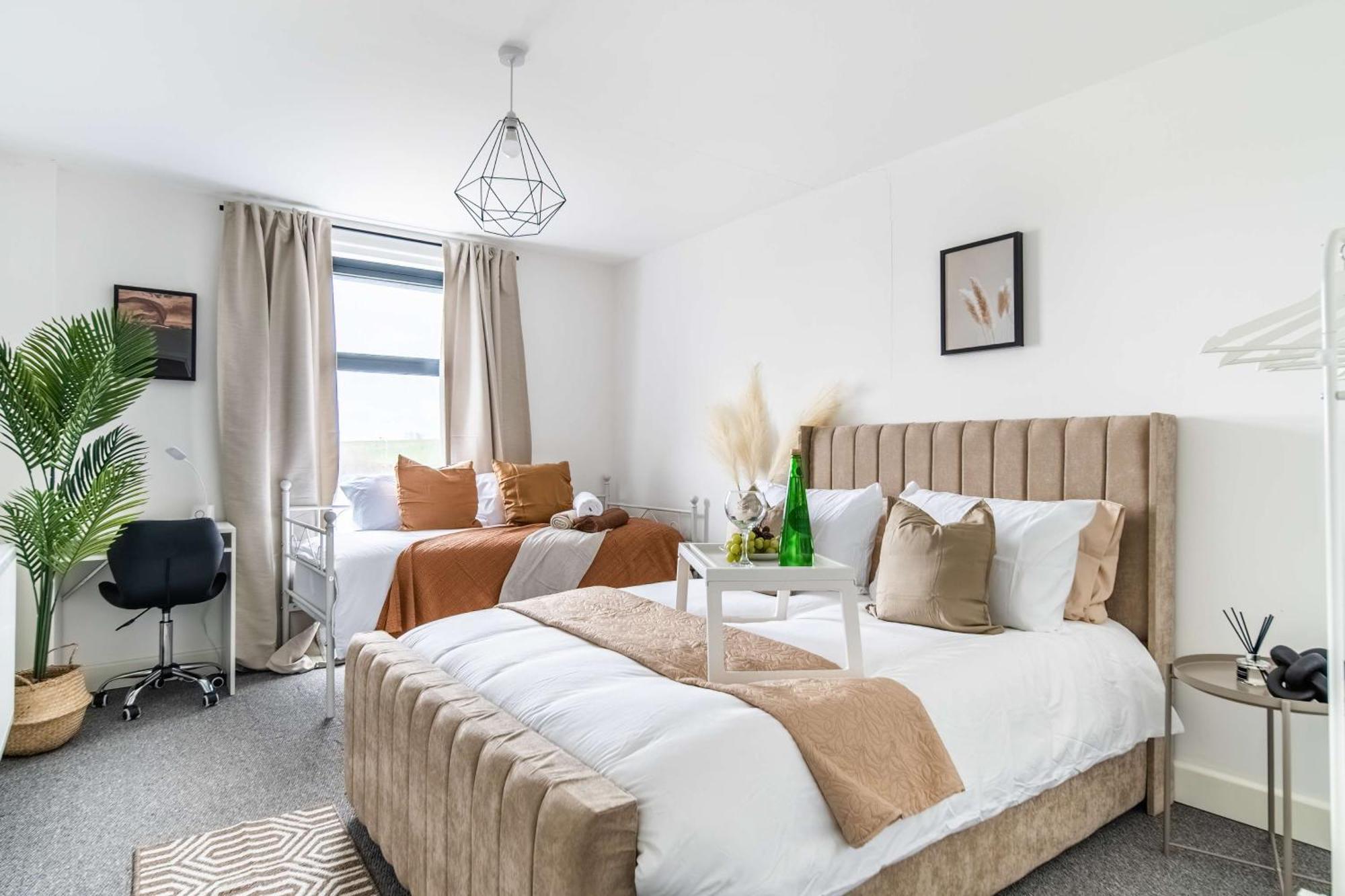 Apartment Affordable 1 & 2 Bed In Slough, Great Heathrow Location *