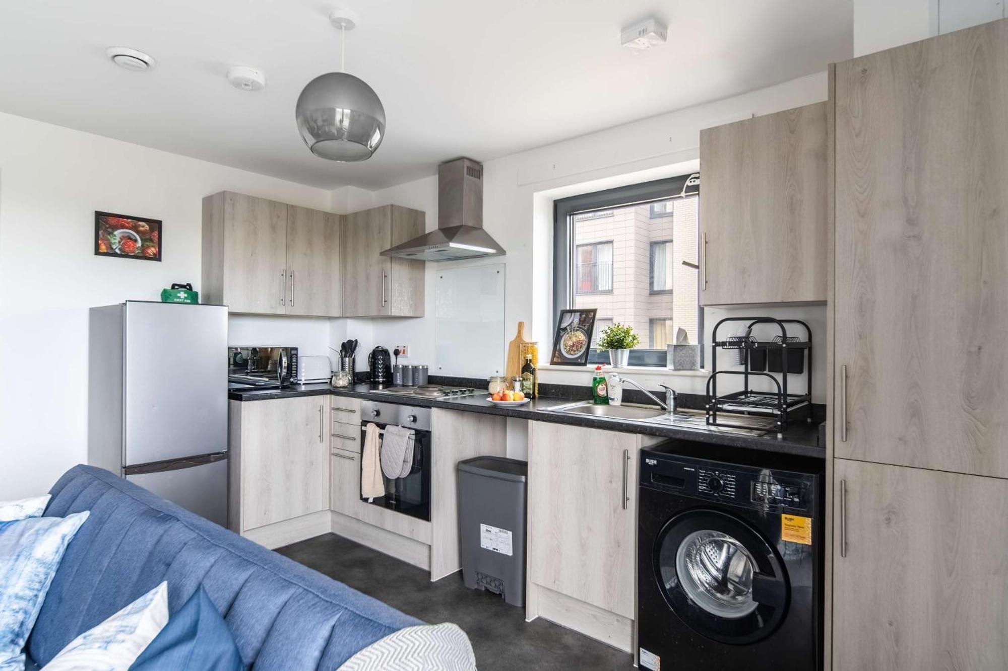 Affordable 1 & 2 Bed In Slough, Great Heathrow Location * Colnbrook