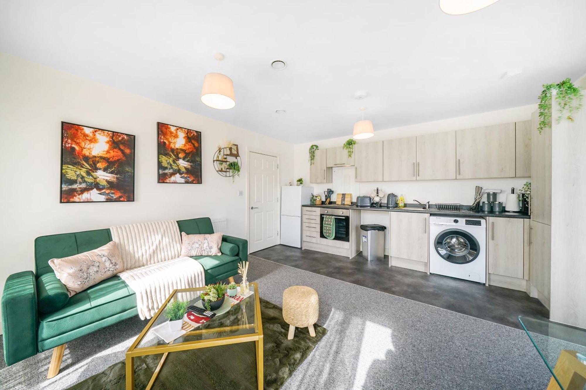 Affordable 1 & 2 Bed In Slough, Great Heathrow Location * Colnbrook