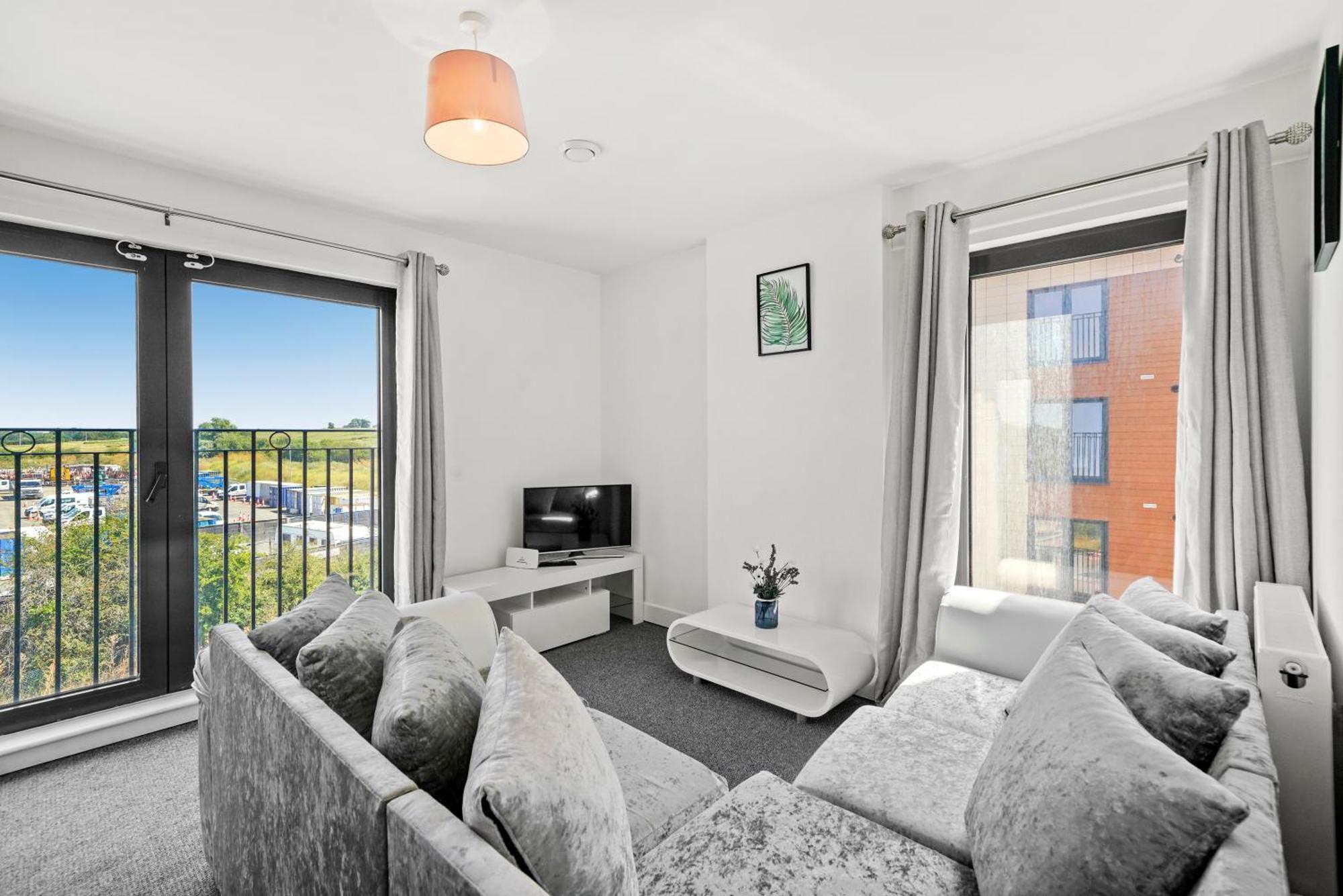 Affordable 1 & 2 Bed In Slough, Great Heathrow Location